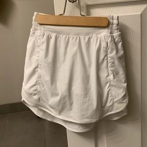 White Lululemon Hotty Hot Skirt size 0